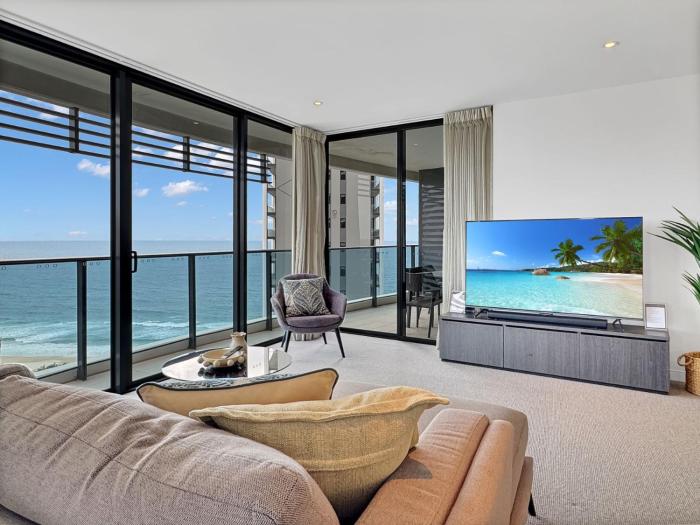 Luxury Oceanview Retreat Oracle Tower 1 Level 24