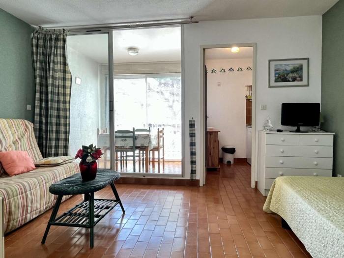 Studio à 400m de la plage 3 couchages AR020-127