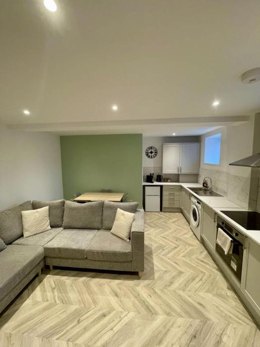 Clarendon- A Converted Church Luxe Apartment