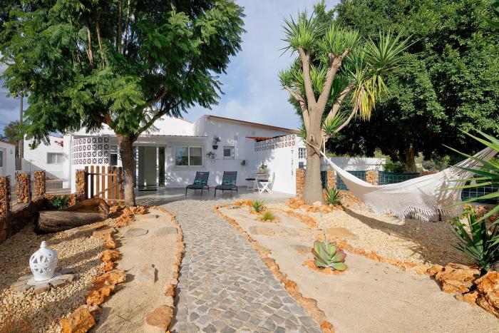 Moncoração Village