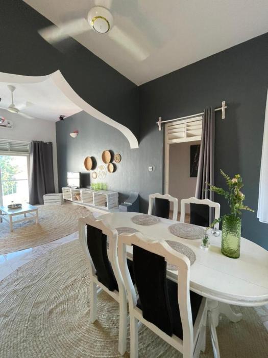 B4 Apartment Stone Town