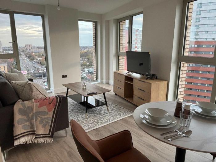 Skyline Serenity- New 1Bed Apartment Free Parking