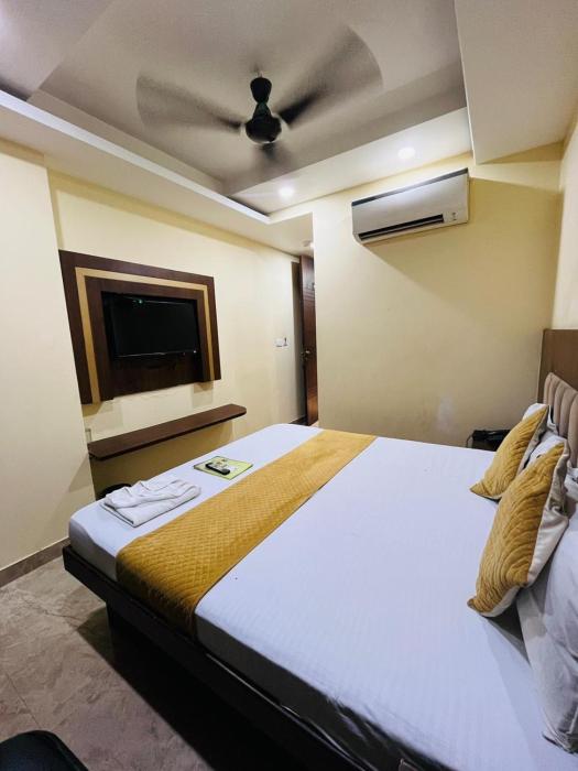 Family Silver Street - 5 Minute Walking Distance New Delhi Railway station