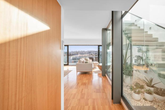 Exclusive Penthouse T2T3 l Private roof top