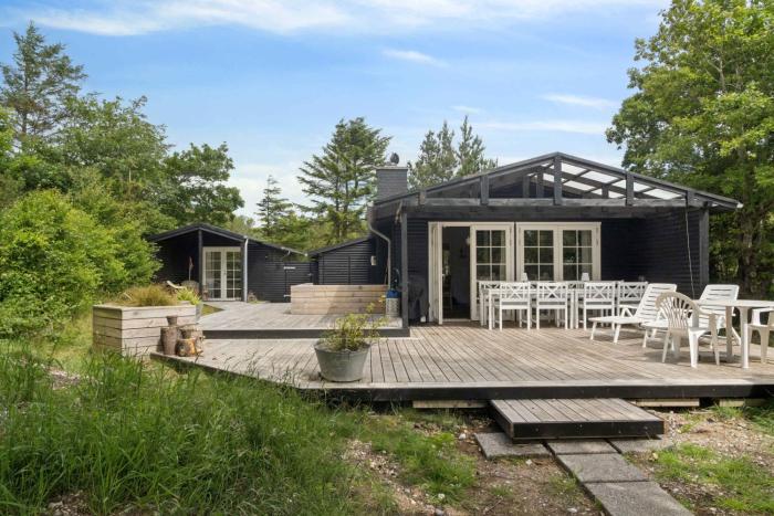 Lovely Cottage With View Of The Fjord