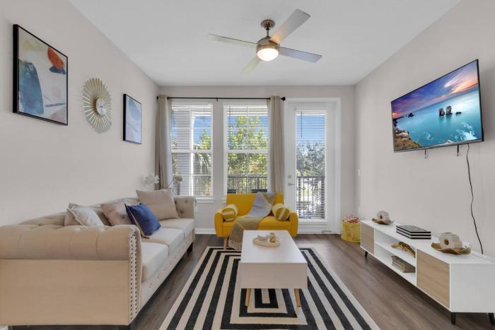 Modern 2 Bedrm Apartment with fast Wi-fi - Apartment