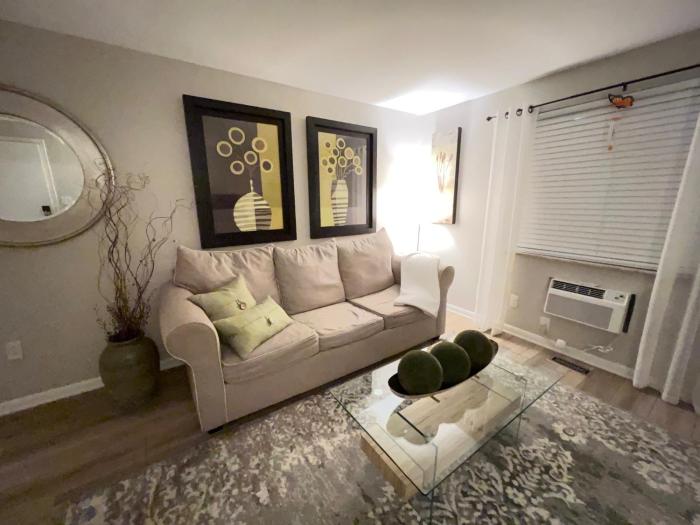 Heart Day Deal Holiday Retreat Prime Location