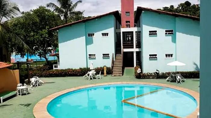 Apartamento 2 Quartos com Piscina e Churrasqueira