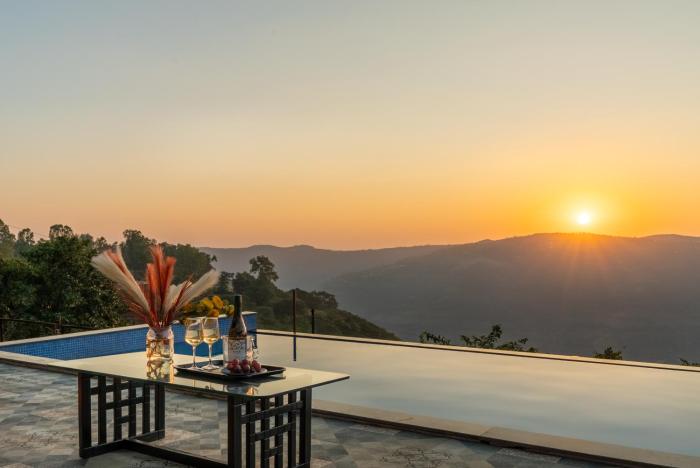Koko House - Infinity pool