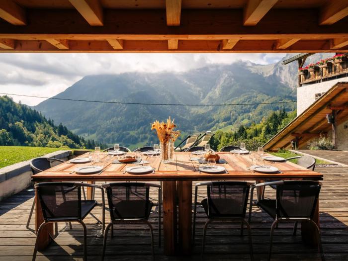 Chalet Ladroit - OVO Network