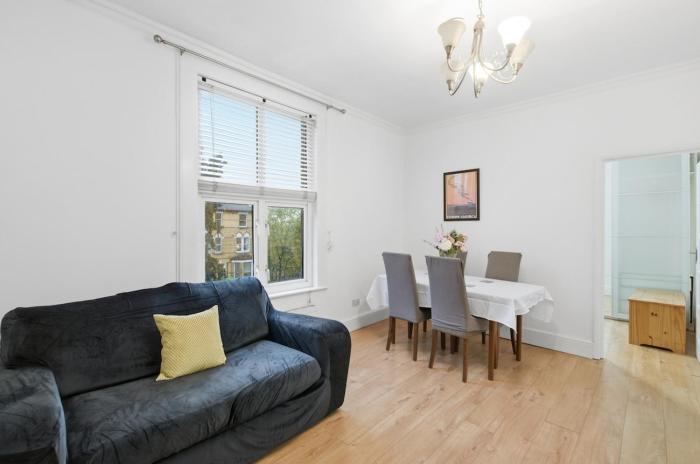1-Bed Flat, home office and garden