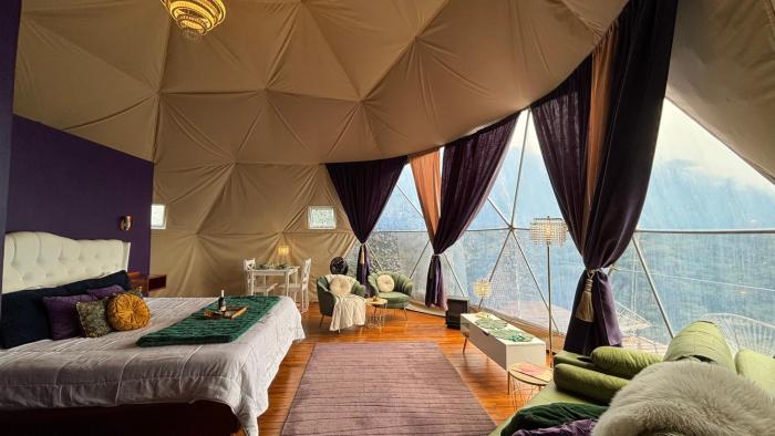 FERNANDA Dome at FéLIZA Rainforest Domes