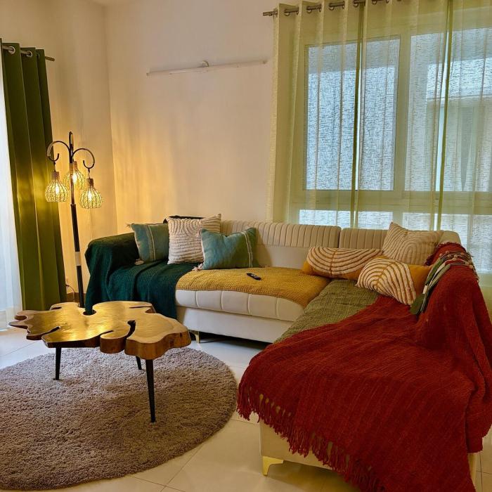 Quaint Cozy 3BHK Triplex Apartment near Cyberhub, Gurugram