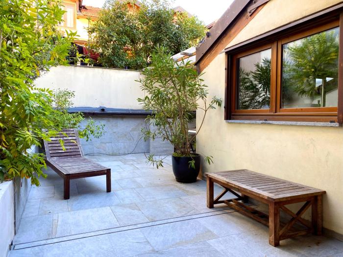 Urban Chalet with Terrace