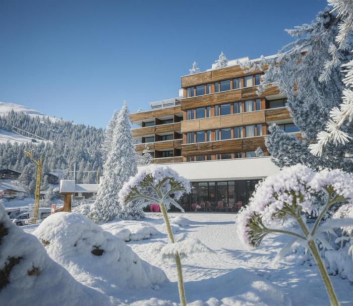 The Grand Arosa - Pop-Up Hotel Self Check-in