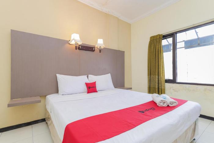 RedDoorz near Gubeng Station Surabaya