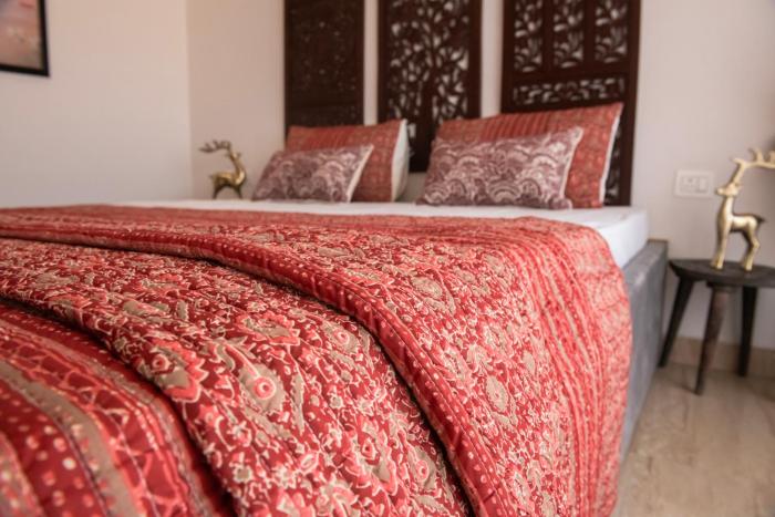 Artistic Haven 1BHK Apartment, Vrindavan