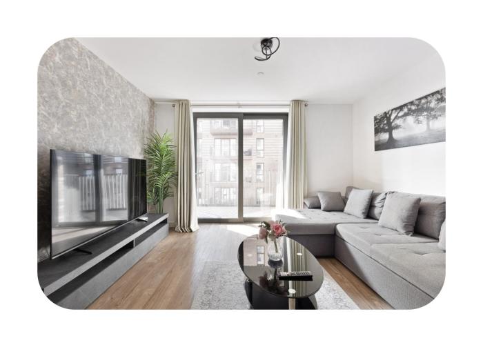 2BR Apartment with Balcony Near O2 Arena London