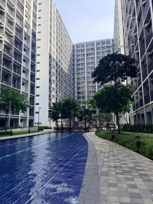 Affordable Stay at Shore Residence near MOA by VCA Staycation