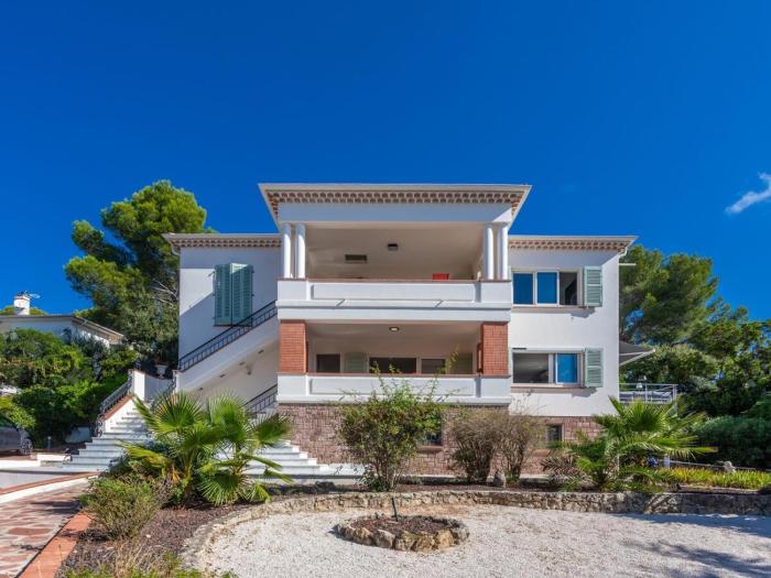 Appt 4 étoiles -2 chambres - Piscine - wifi - clim