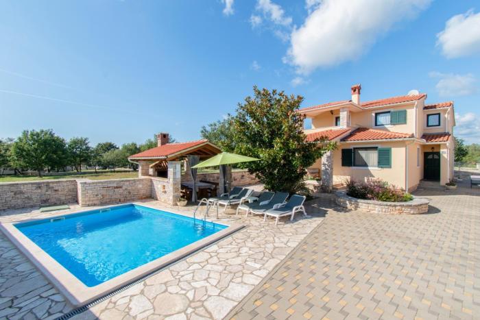 Villa Ulika by Istrabook