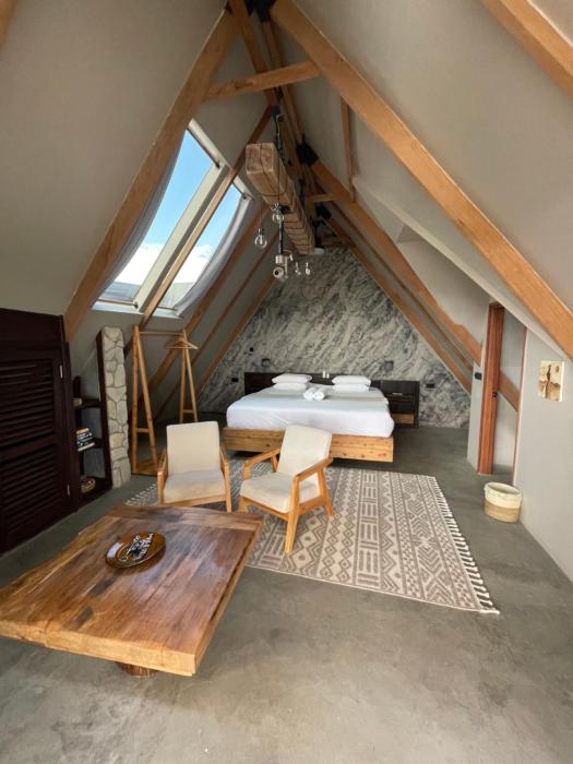 MAWE VILLA on Champagne Ridge, Romantic Getaway