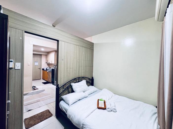 Smdc Breeze Residences-The Metro Breeze-Staycation