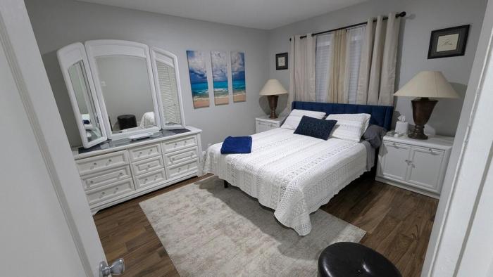 Newly remodeled Near Midtown S Tampa Westshore