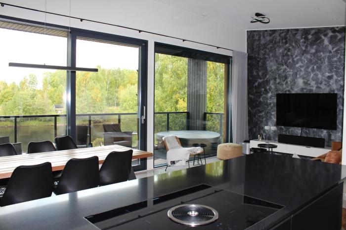 Aurora Luxury Riverside-Rovaniemi