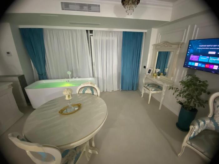 Luxury by White TitanicBreeze