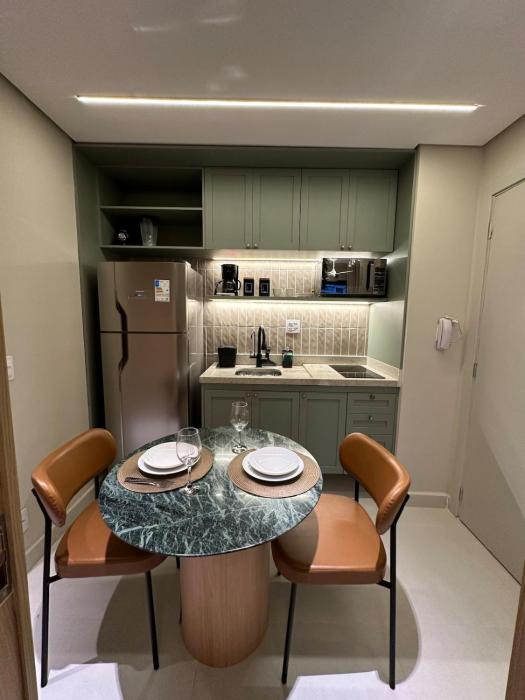 AP Novo 2 quartos, próx Av. Paulista (16º andar)