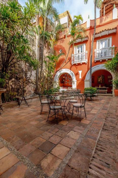 NOK Colonial Villa in Cartagenas Historic Center