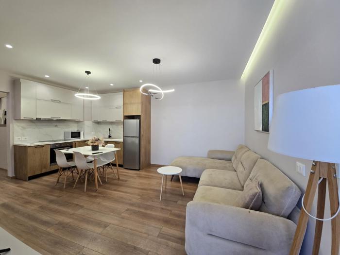 Prayla Luxury 2BD Apartment at Delijorgji