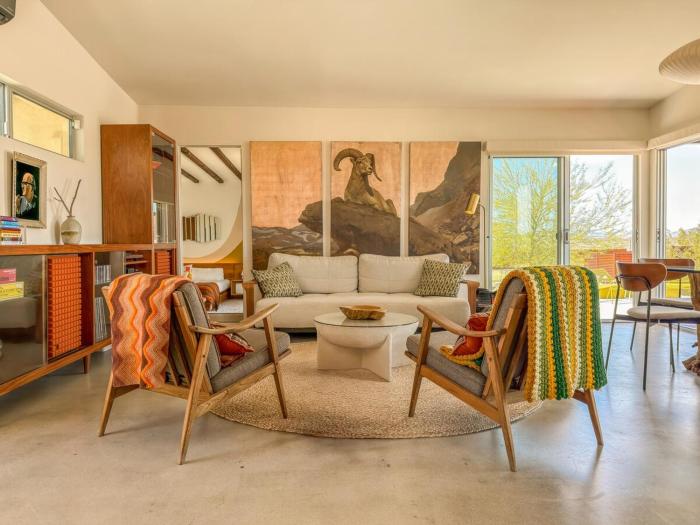 Saltwater Pool 10 Acres Spa Views JT Improper