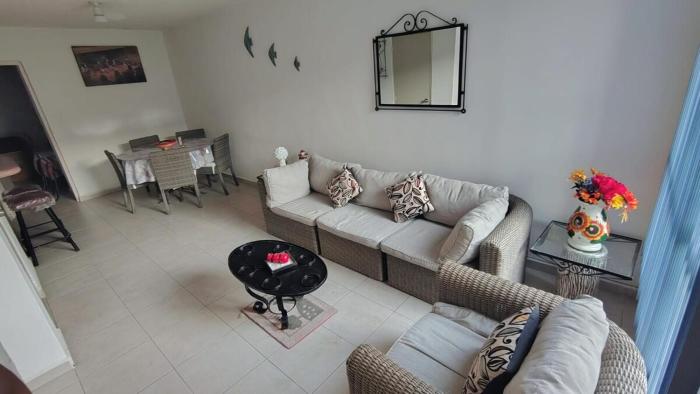 Casa con alberca en Zona Diamante