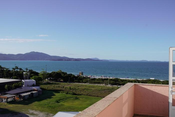 International Jurerê penthouse in a 5-star resort