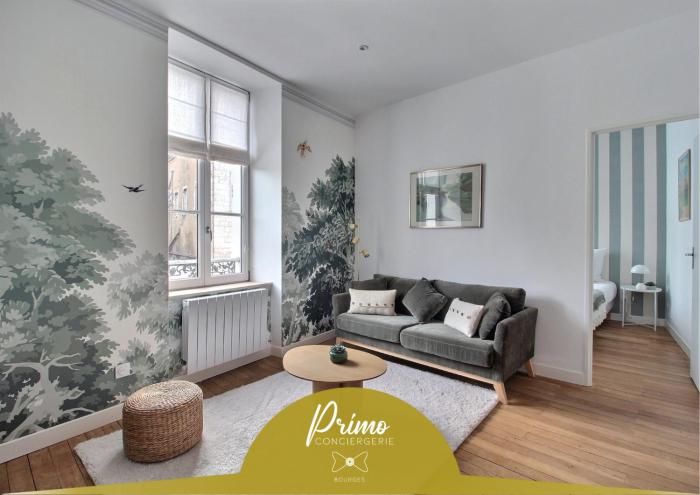 Le Refuge des Bourbons by PRIMO C0NCIERGERIE