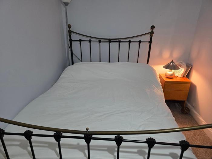 Stay Near Colchester twn centre3