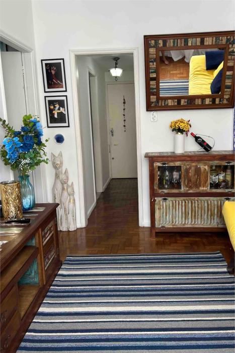 Apartamento inteiro, localização privilegiada em COPACABANA