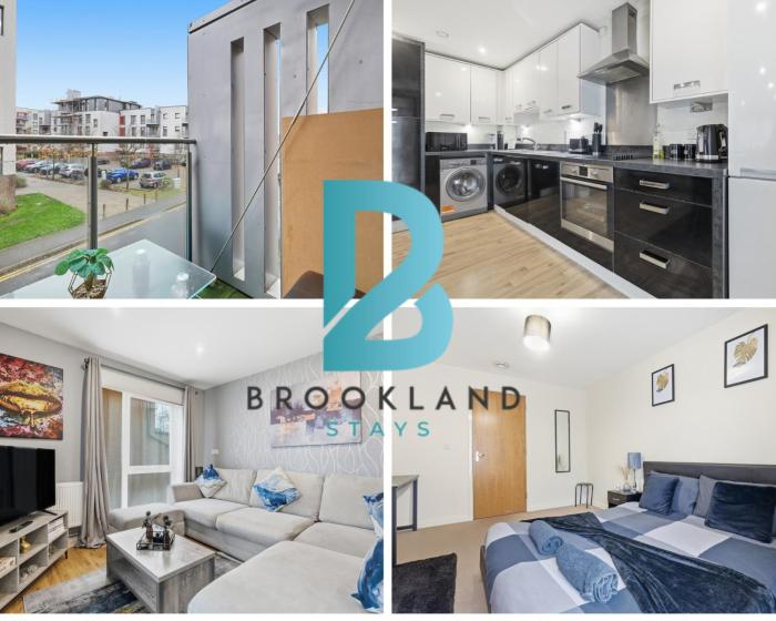 Two Bedroom House by Brookland Stays Serviced Accommodation Short Lets London with Free WiFi