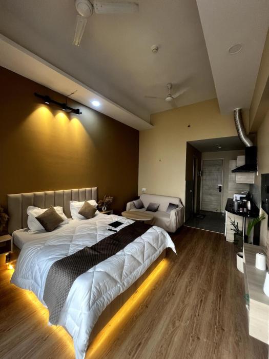 Arina Retreats Cozy Urban Studio