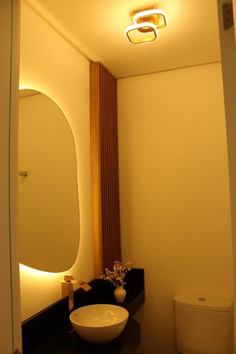 Apto 2 suítes lavabo próximo santinha