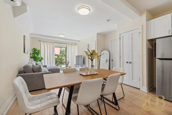 Chic 3BR 2BA West Village Apt with Private Oasis