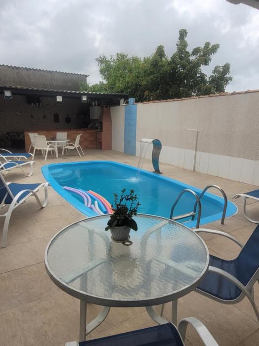 Casa com Piscina da Treze - 600m da Praia - Guarujá Enseada