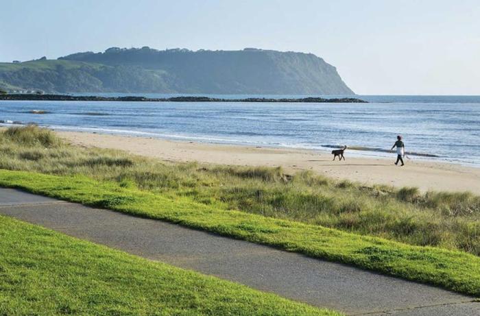 Stay - East Wynyard Beach