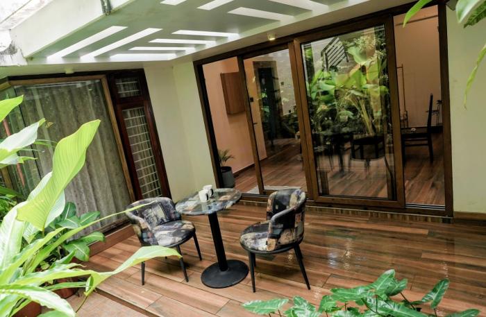 Garden villa