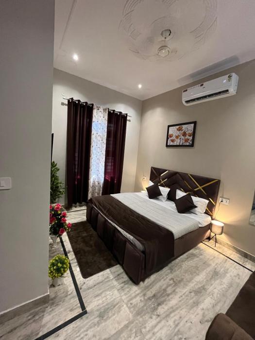 Cozy 1BHK Home In Malviya Nagar