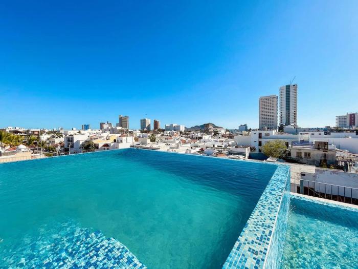 Apartment for 7 people with pool on the 3rd floor