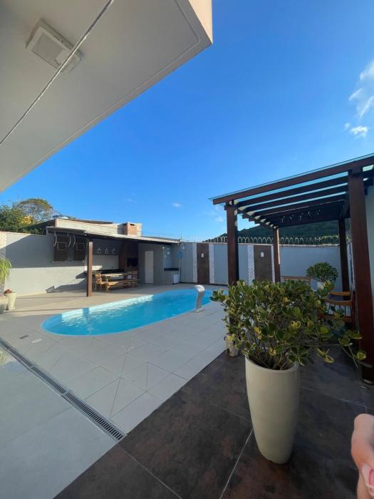 Casa em Zimbros com piscina - Bombinhas SC