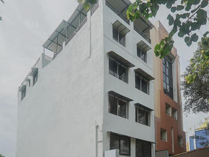 Super Hotel O River View Near Shaniwar Wada